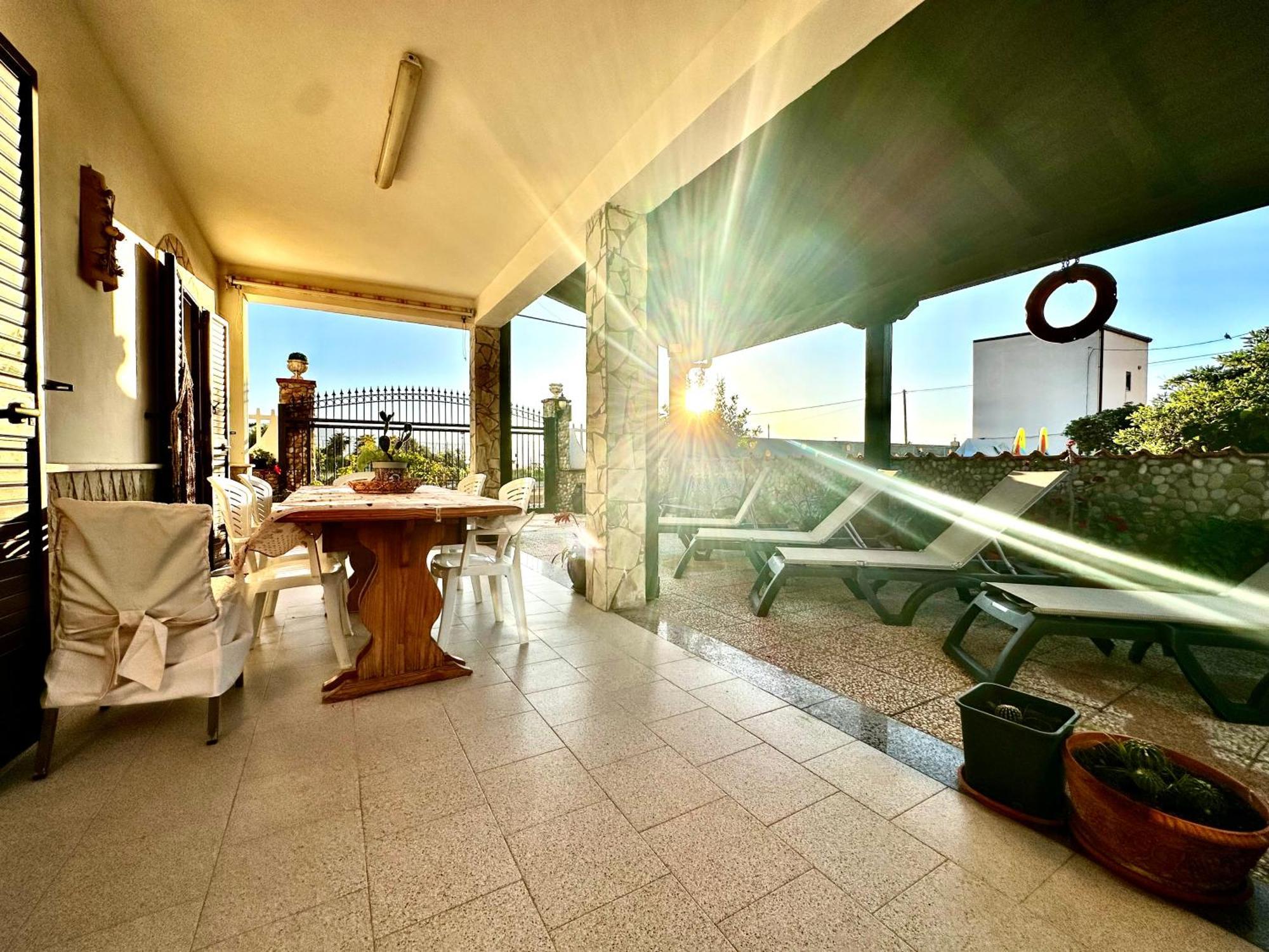 Casa Del Sole Apartman Campofelice di Roccella Kültér fotó