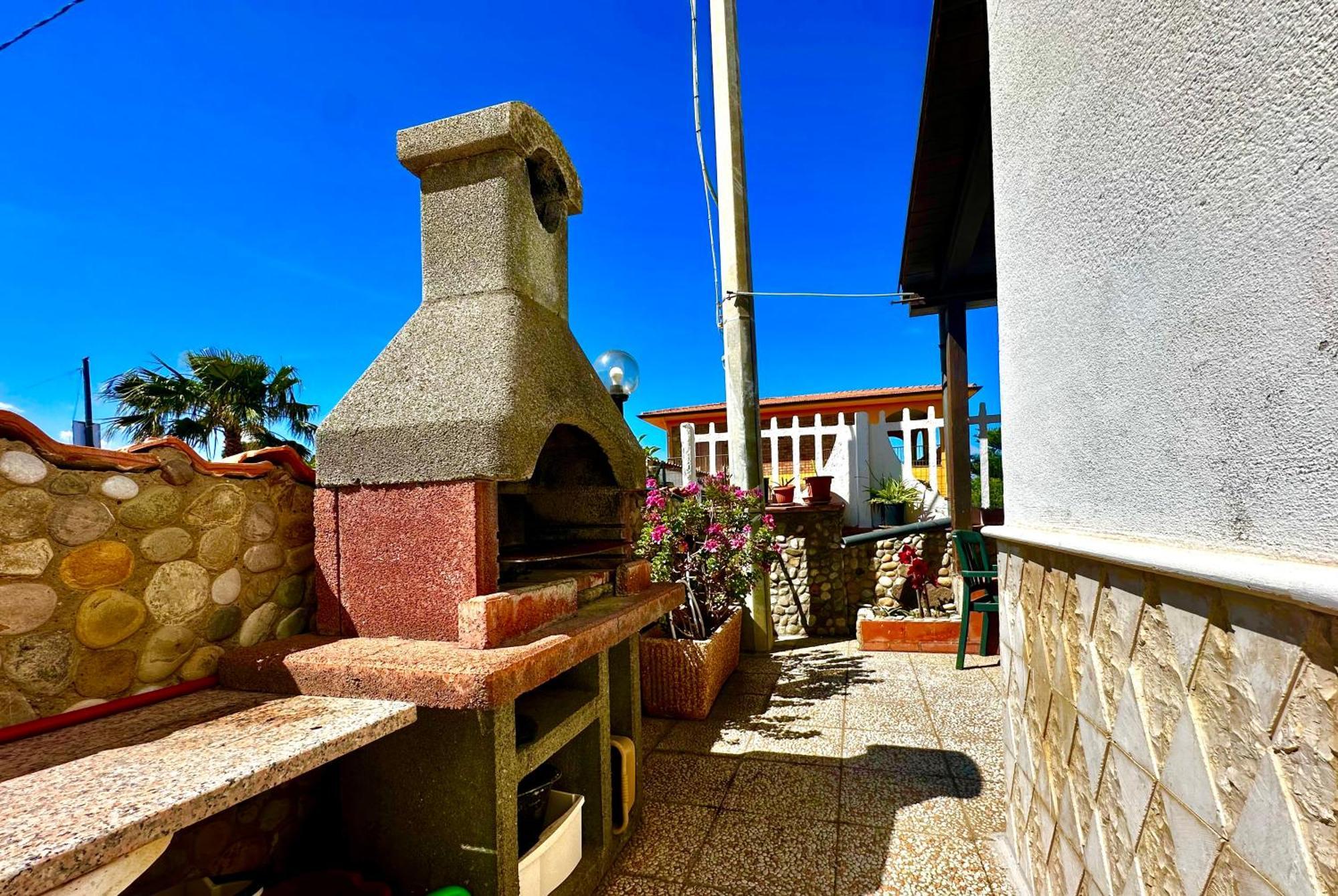 Casa Del Sole Apartman Campofelice di Roccella Kültér fotó